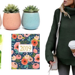 8 Gifts for Her Under $50 | Cartageous.com/Blog